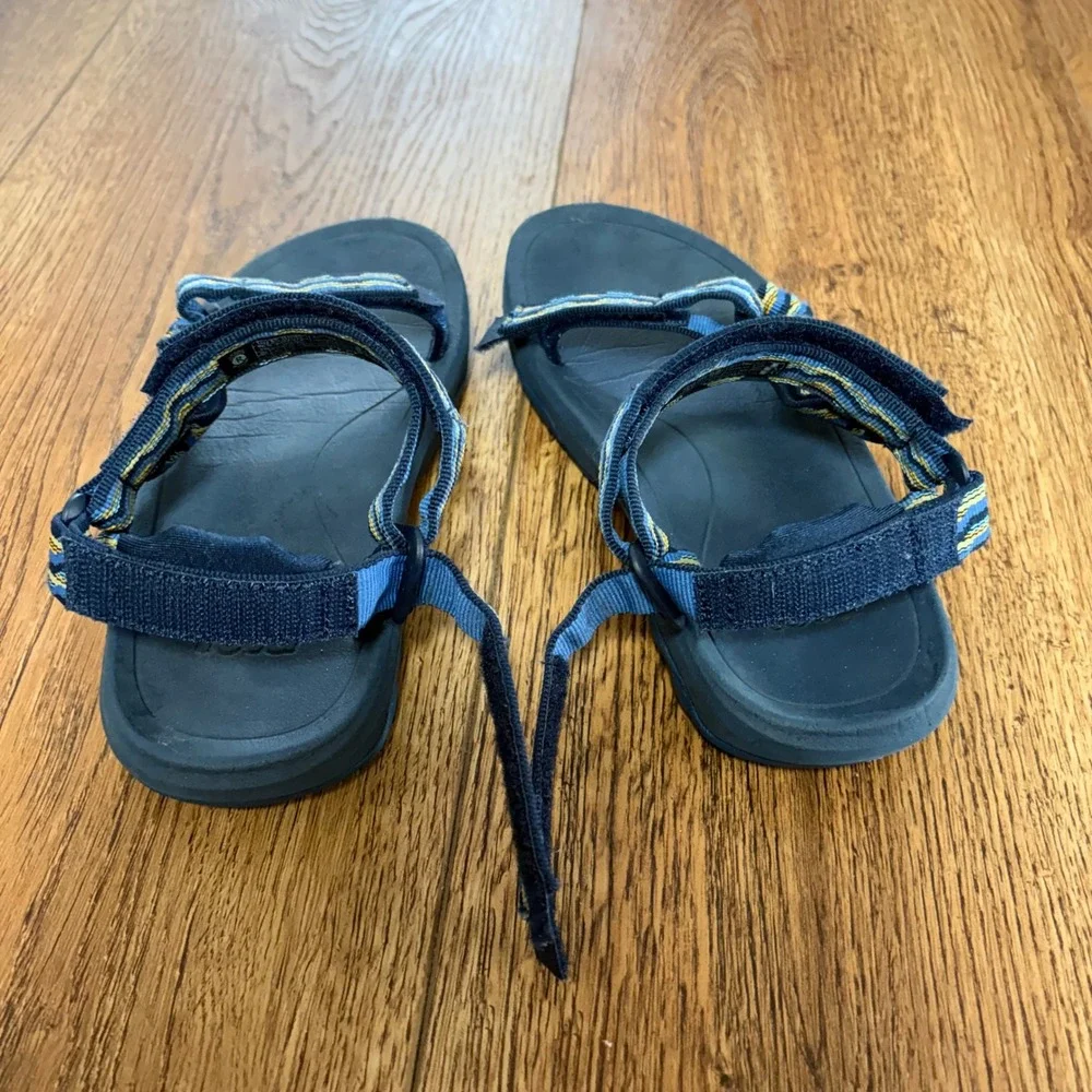 Teva Youth Hurricane XLT 2 Sandal Kishi Dark Blue Size 3 Adjustable straps